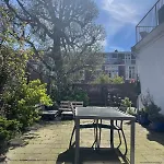Spacious Apartment With Garden